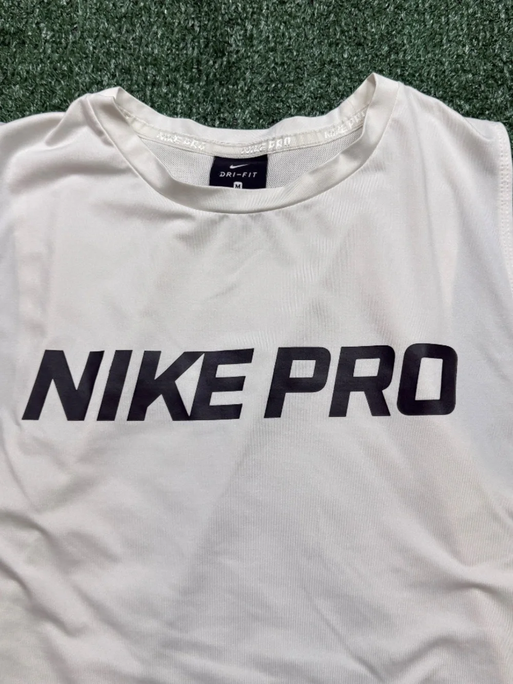 Nike Pro Womens Tank Top Shirt Size M White Sleeveless Performance